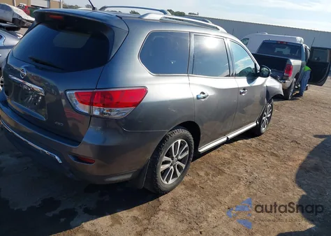 2016 Nissan Pathfinder S z USA, uszkodzony, nr VIN 5N1AR2MM9GC651277
